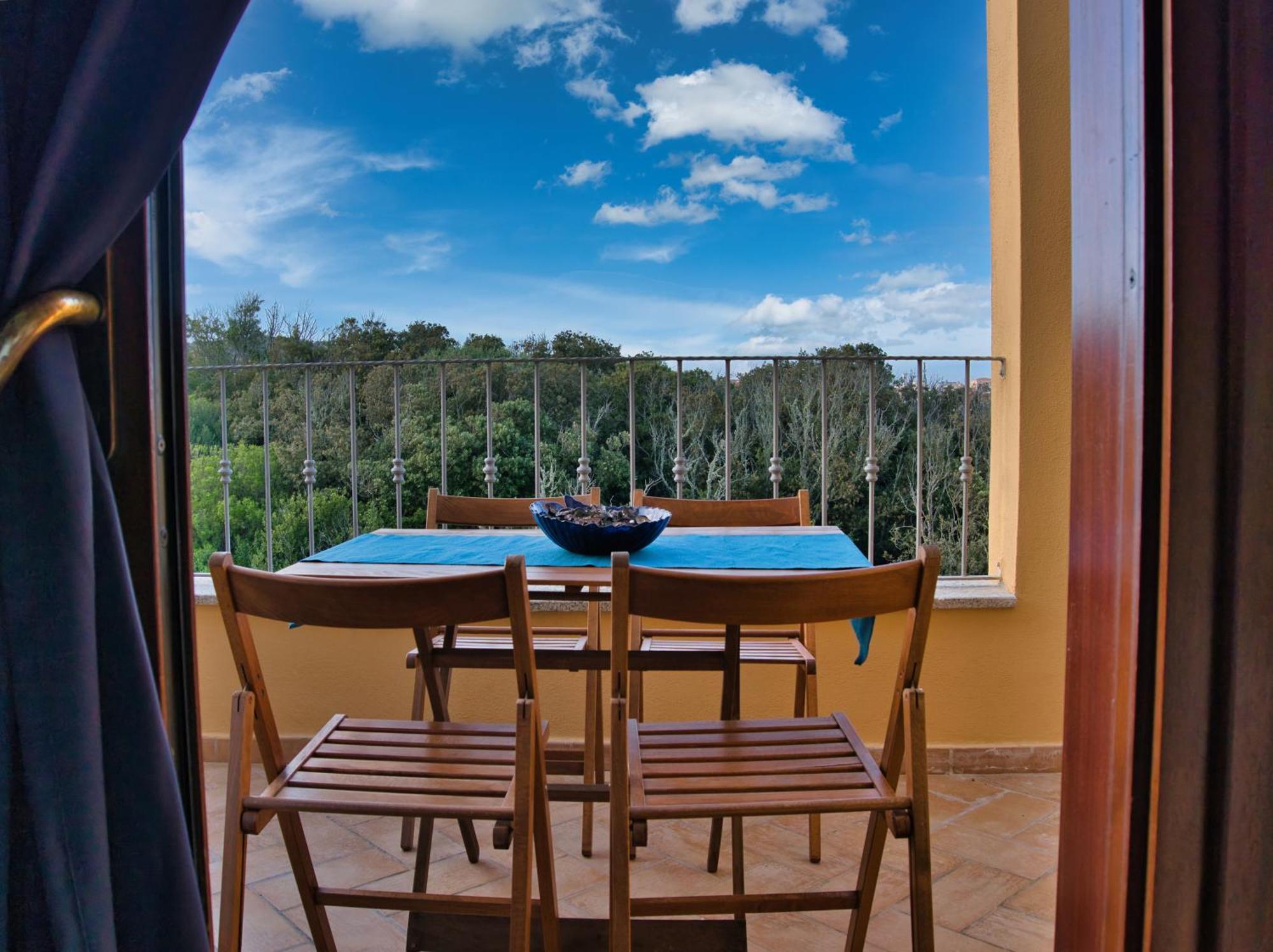 Case Vacanze A Santa Teresa Di Gallura Exterior foto
